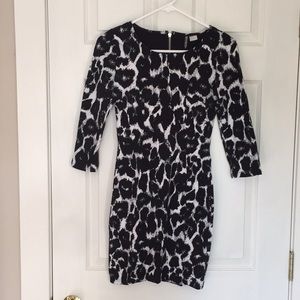 DIVIDED by H & M Black and White Knit Dress size 4